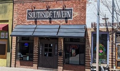 Beautiful restaurant/bar